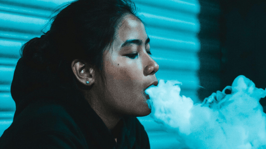 开放式与封闭式电子烟设备:哪种更适合你的风格?